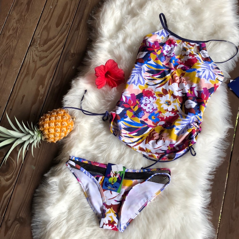 🆕 Hula Moon by Jams World Swimsuit - M